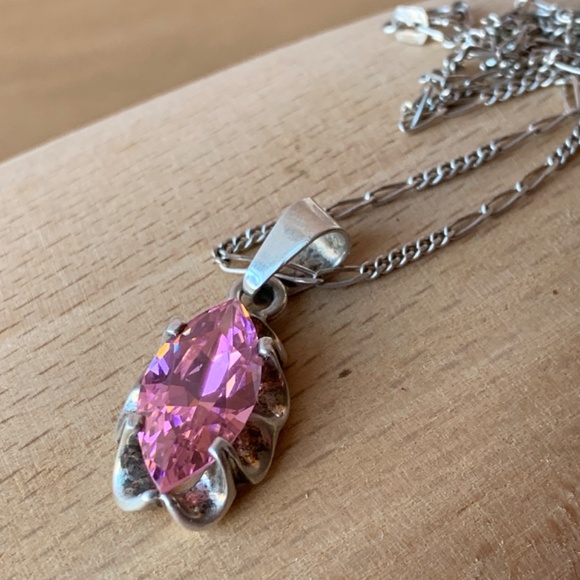 VINTAGE NAVETTE PINK ICE CZ PENDANT W/ FIGARO CHAIN 925 STERLING MADE IN MEXICO - Picture 14 of 16
